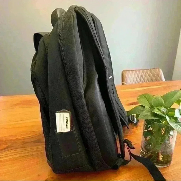 WENGER black backpack.Unisex. Durable. Essential for work, study and  travel. - Picture 7 of 16